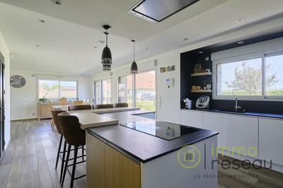 Maison - 170 m² - 7 pièces