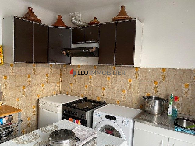 Maison - 177 m² - 8 pièces