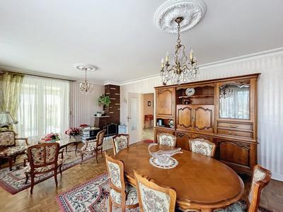 Maison - 188 m² - 7 pièces