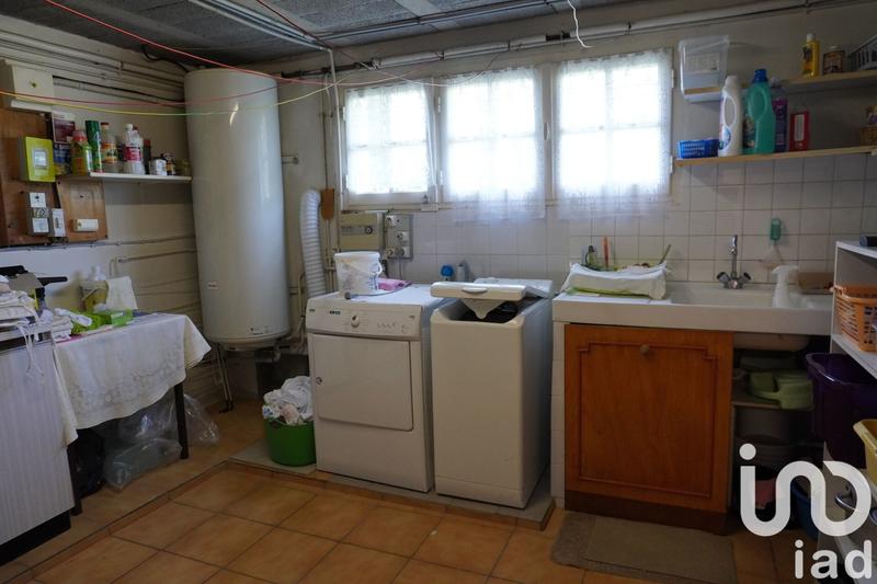 Maison - 211 m² - 10 pièces