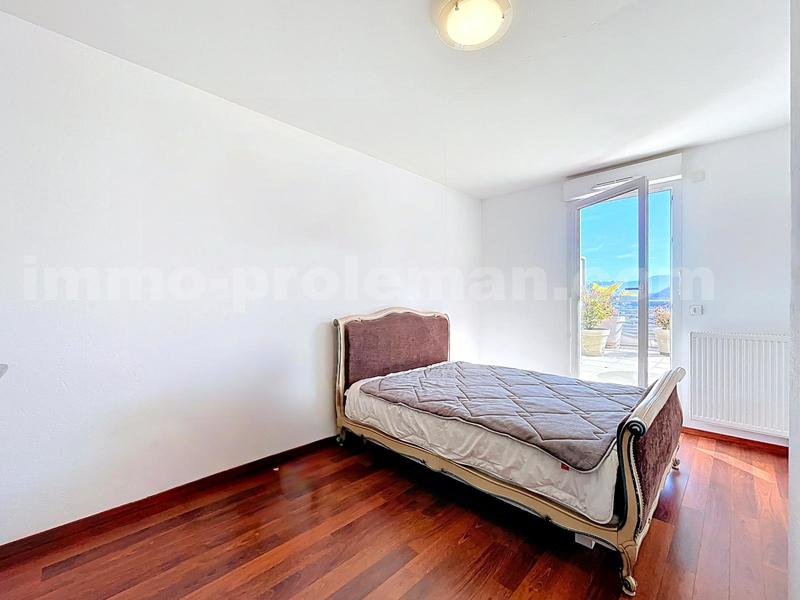 Appartement - 97 m² - 5 pièces