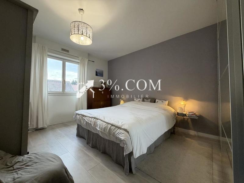 Appartement - 90 m² - 4 pièces