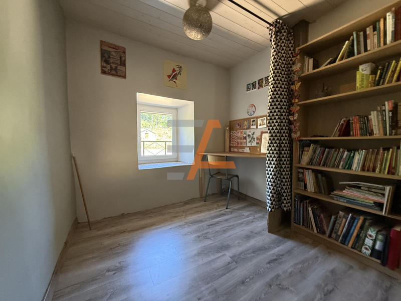 Maison - 151 m² - 5 pièces