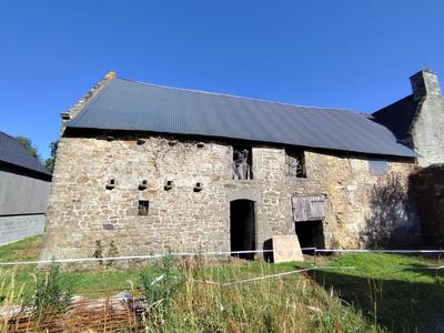 Maison en pierre - 140 m² - 2 pièces