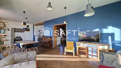 Maison - 300 m² - 10 pièces