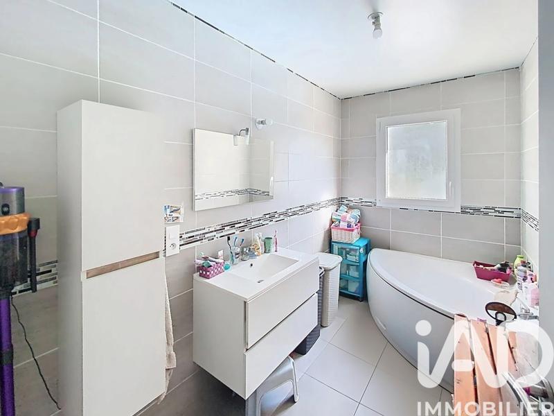 Maison - 88 m² - 5 pièces