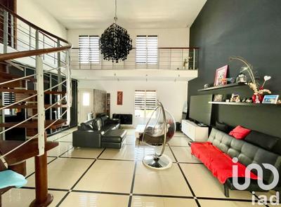 Maison - 211 m² - 7 pièces