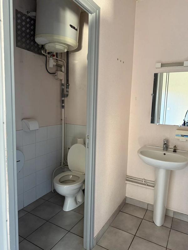 Bureau - 83 m² - 4 pièces