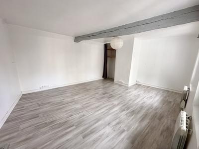 Appartement - 80 m² - 3 pièces