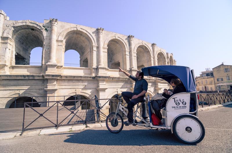 Découverte commentée à bord d'un vélo taco circuit 1h