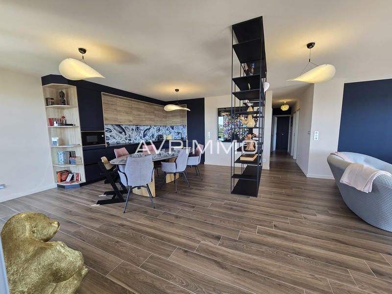 Appartement - 106 m² - 4 pièces