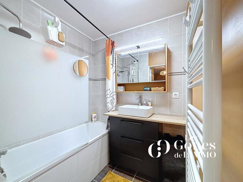 Appartement - 70 m² - 3 pièces