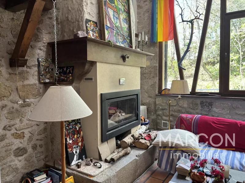 Propriété - 225 m²