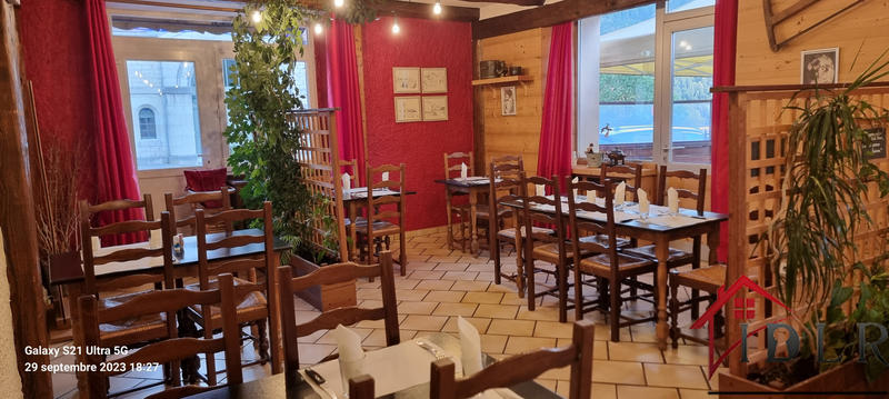 Local commercial - 895 m²