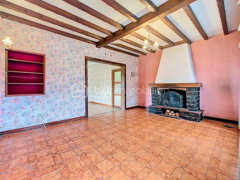 Maison - 90 m² - 5 pièces