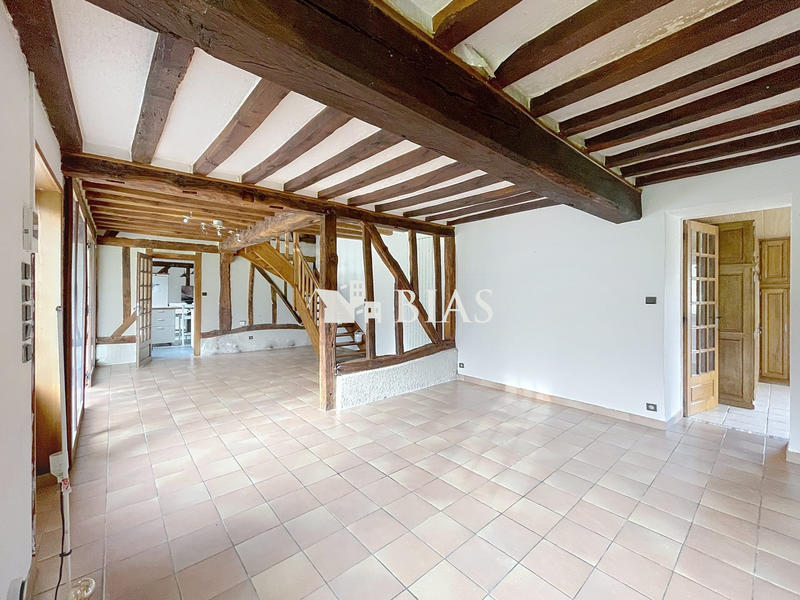 Maison - 205 m² - 6 pièces