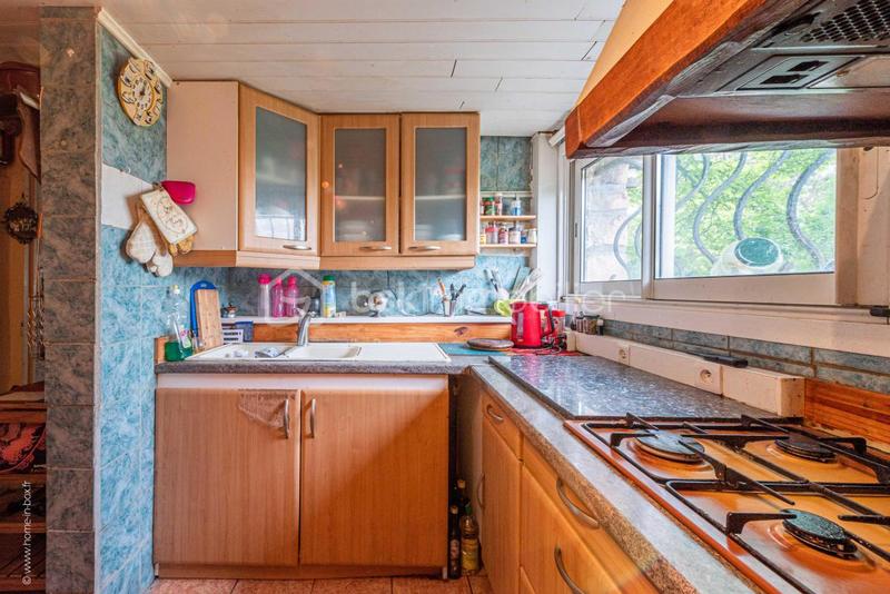 Maison - 161 m² - 11 pièces