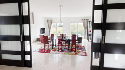 Maison - 186 m² - 6 pièces