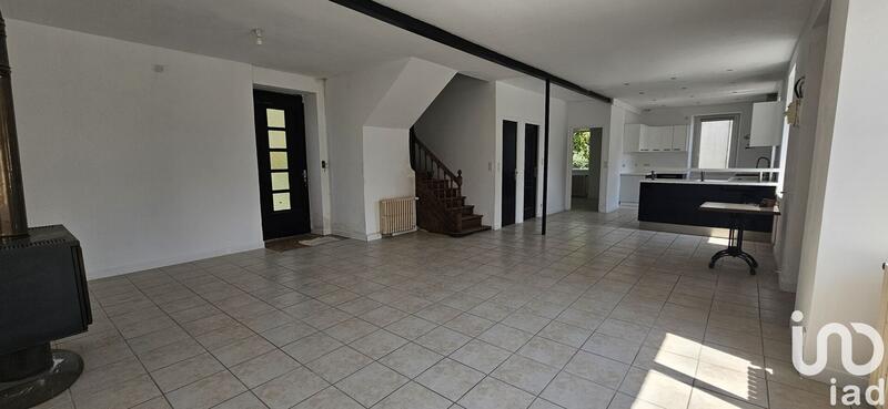 Maison - 205 m² - 6 pièces