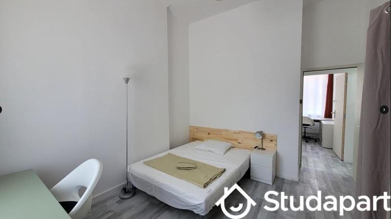Chambre - 12 m² - 1 pièce