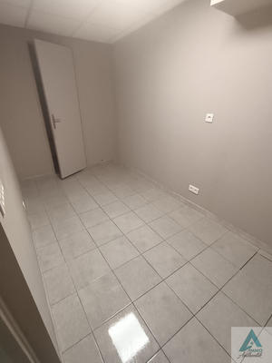 Local commercial - 71 m²