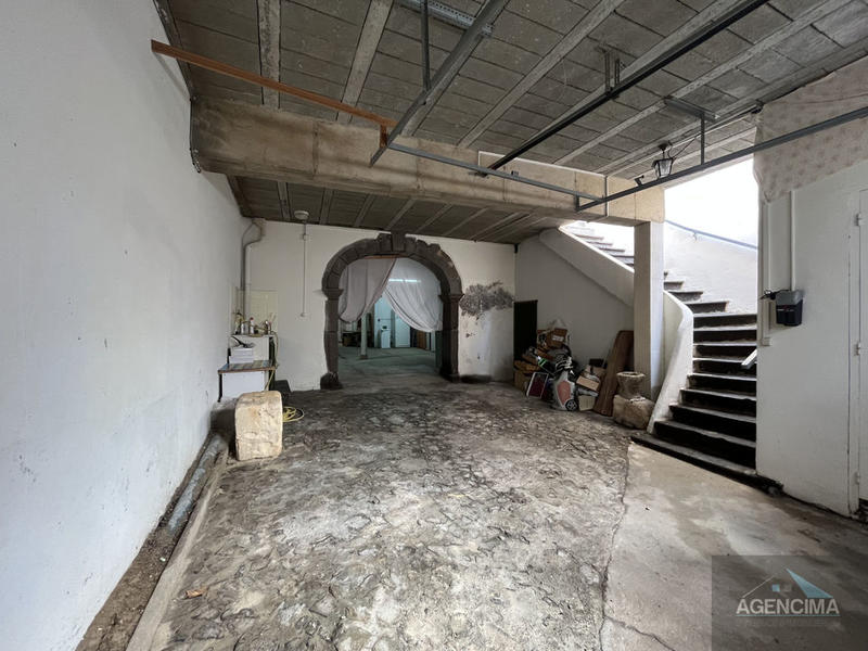 Maison - 184 m² - 7 pièces