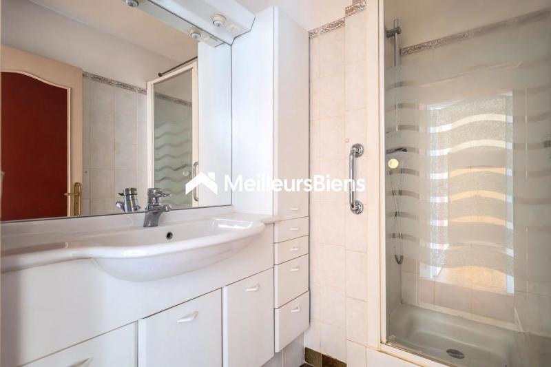 Appartement - 105 m² - 5 pièces