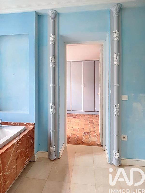 Maison - 212 m² - 8 pièces