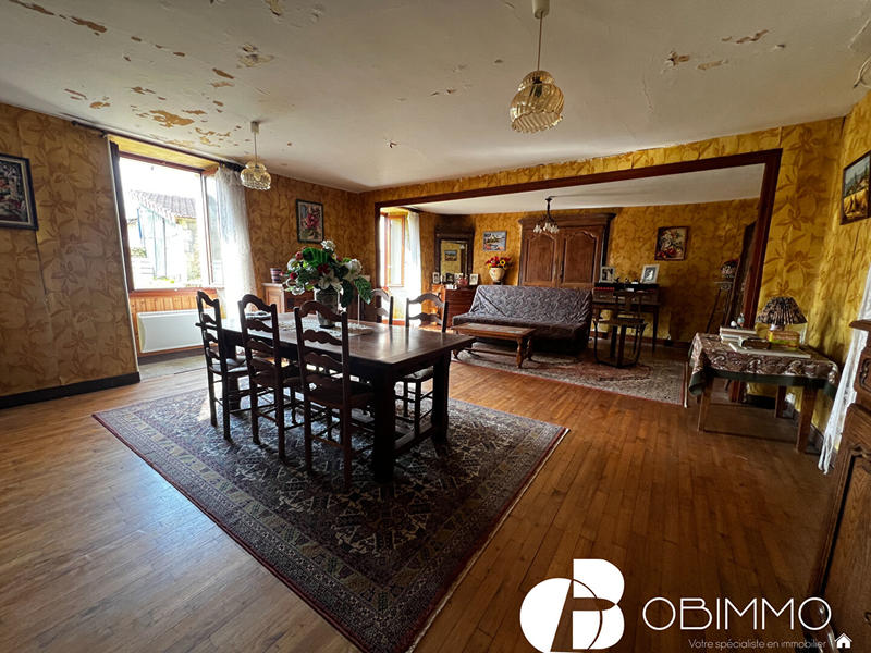 Maison - 284 m² - 10 pièces