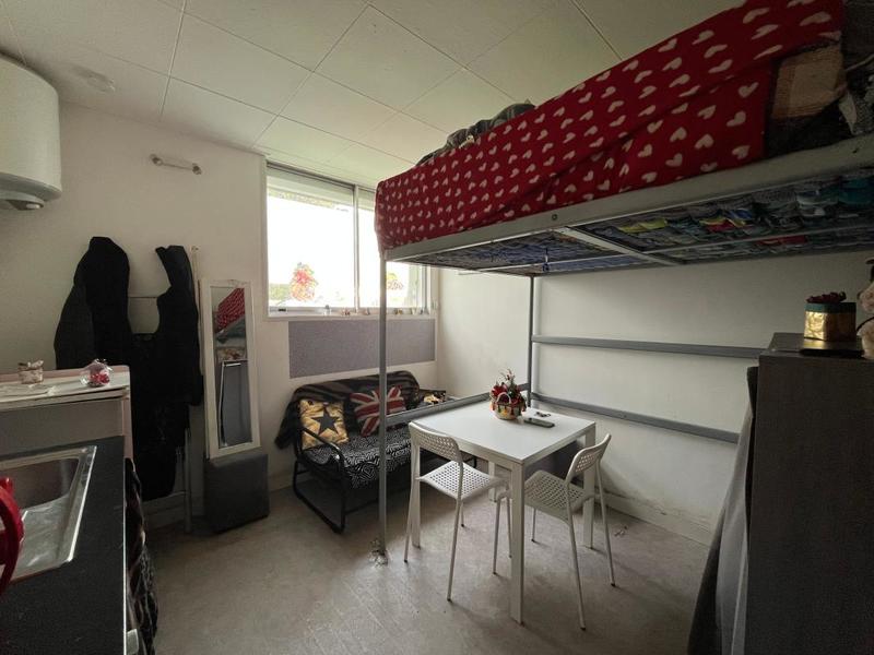 Appartement - 10 m² - 2 pièces