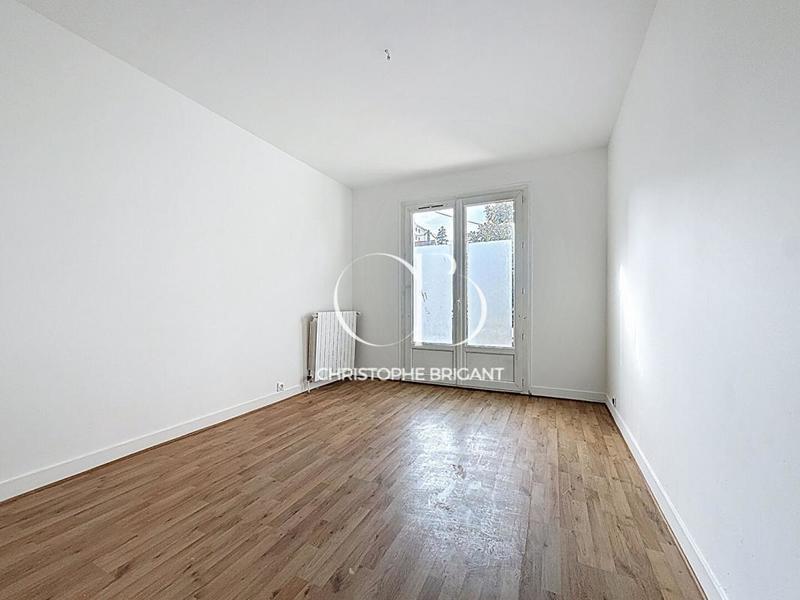 Maison - 240 m² - 10 pièces