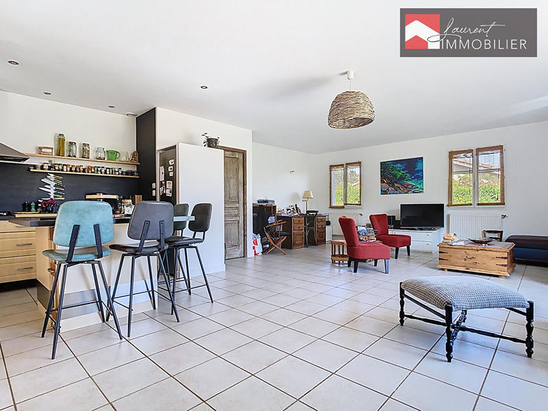 Maison - 104 m² - 4 pièces