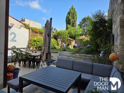 Maison de ville - 236 m² - 11 pièces