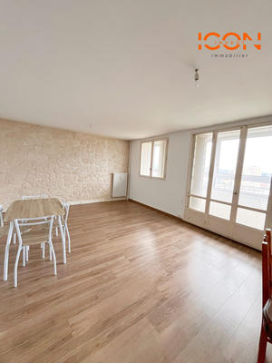 Appartement - 75 m² - 4 pièces