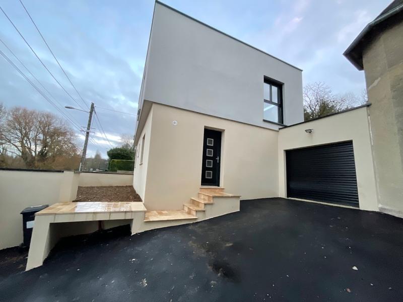 Maison - 111 m² - 5 pièces