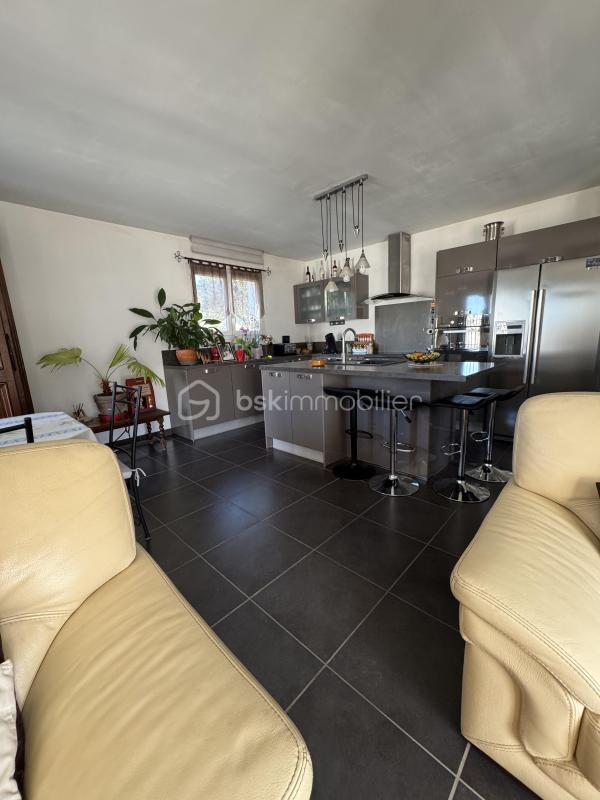 Villa - 95 m² - 4 pièces