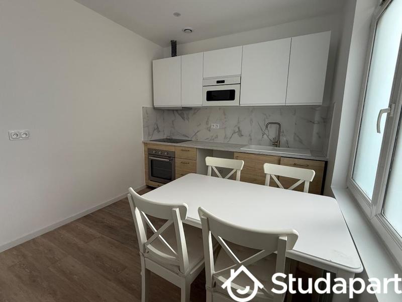 Chambre - 12 m² - 1 pièce