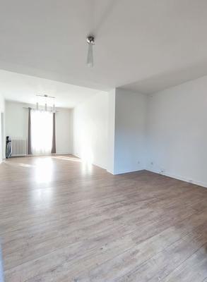 Maison traditionnelle - 102 m² - 5 pièces