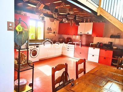 Maison - 170 m² - 7 pièces