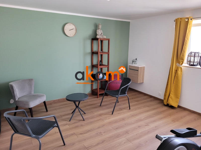 Maison - 422 m² - 6 pièces