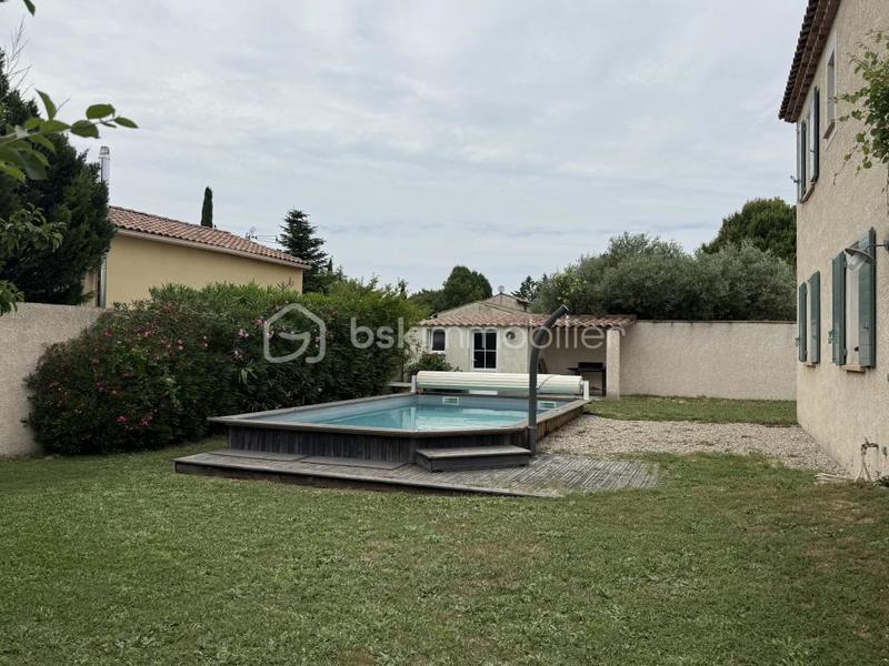 Maison traditionnelle - 131 m² - 6 pièces