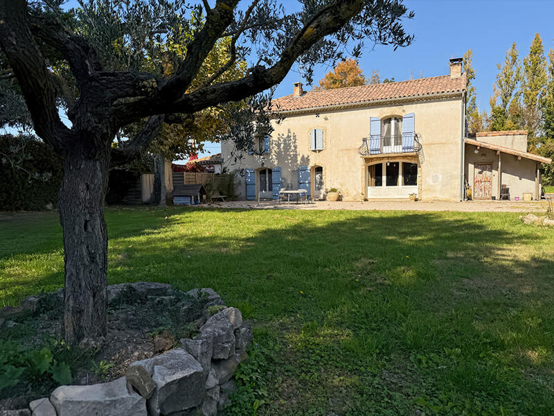 Maison - 181 m² - 6 pièces