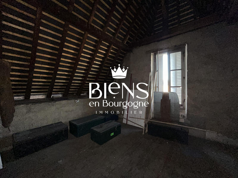 Maison - 200 m² - 9 pièces