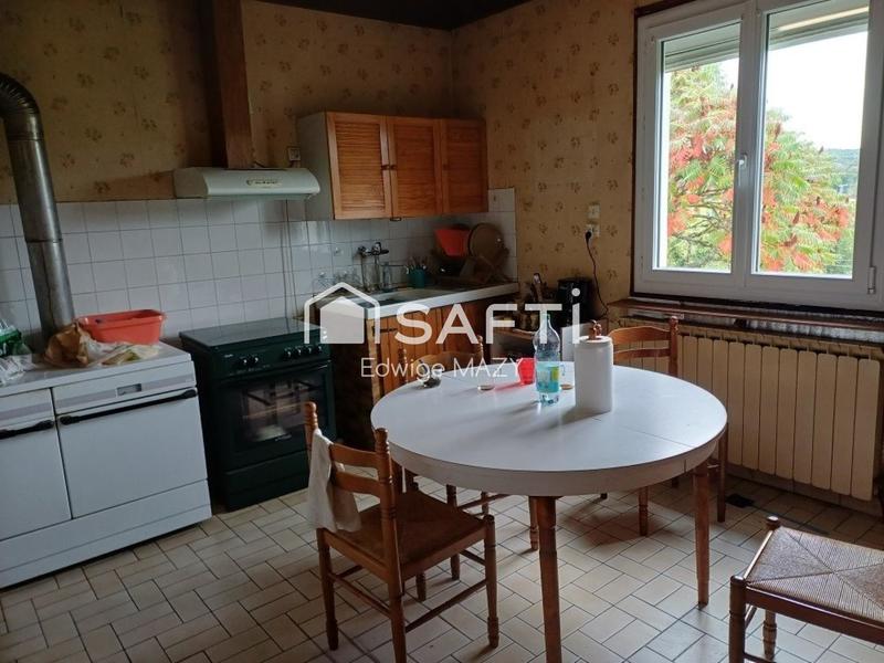 Maison - 167 m² - 8 pièces