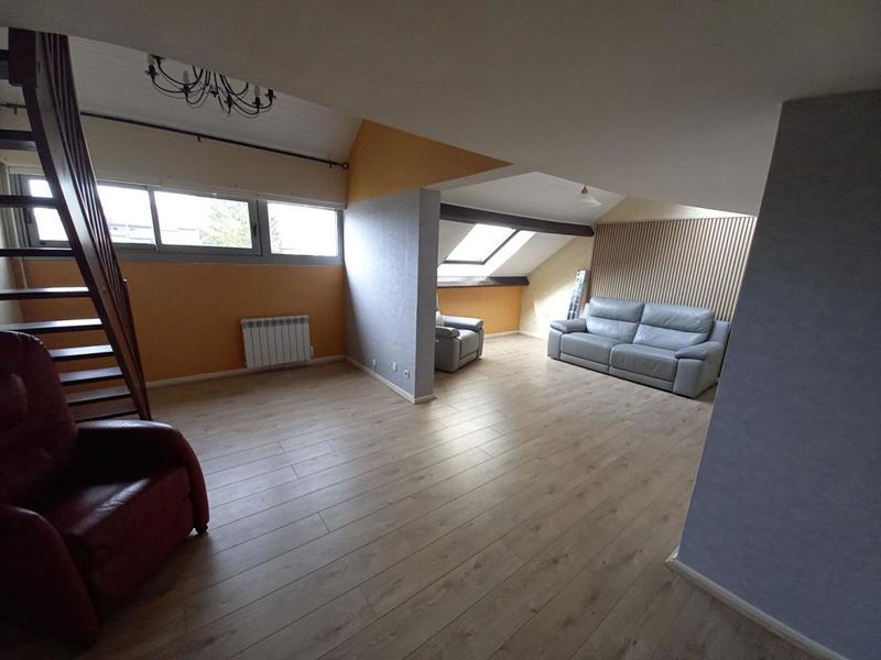 Appartement - 80 m² - 4 pièces