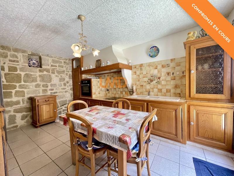 Maison de village - 80 m² - 3 pièces