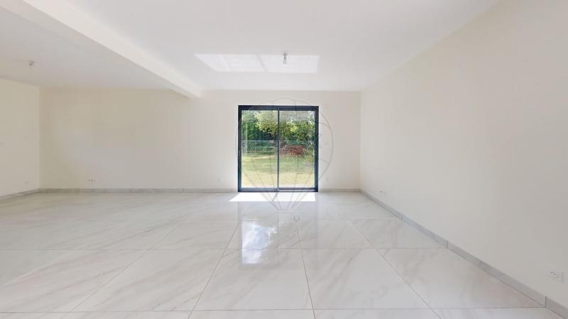 Maison - 182 m² - 7 pièces