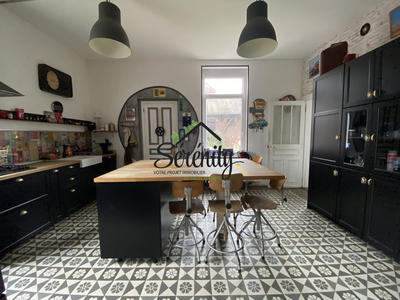 Maison - 182 m² - 7 pièces