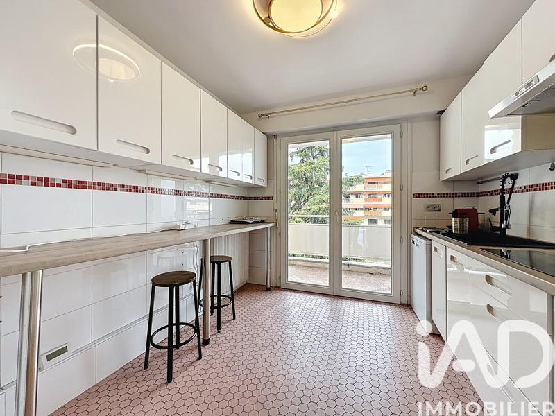 Appartement - 97 m² - 4 pièces