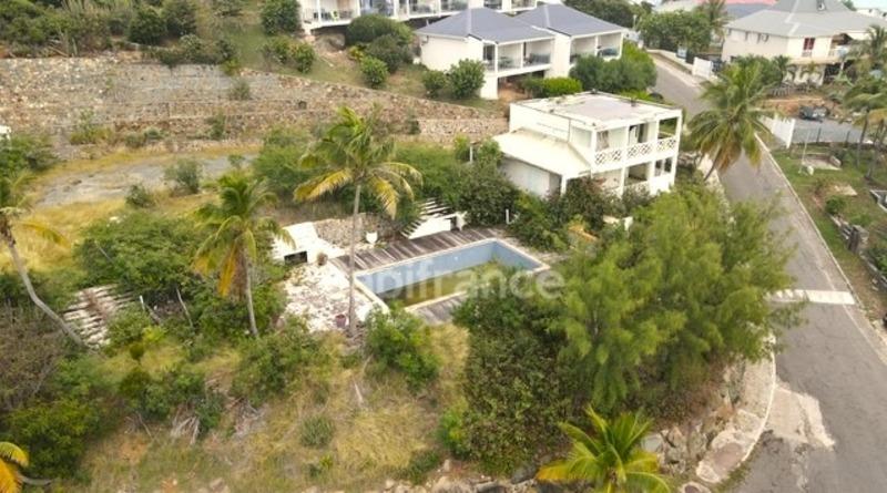 Terrain constructible - 2 195 m²